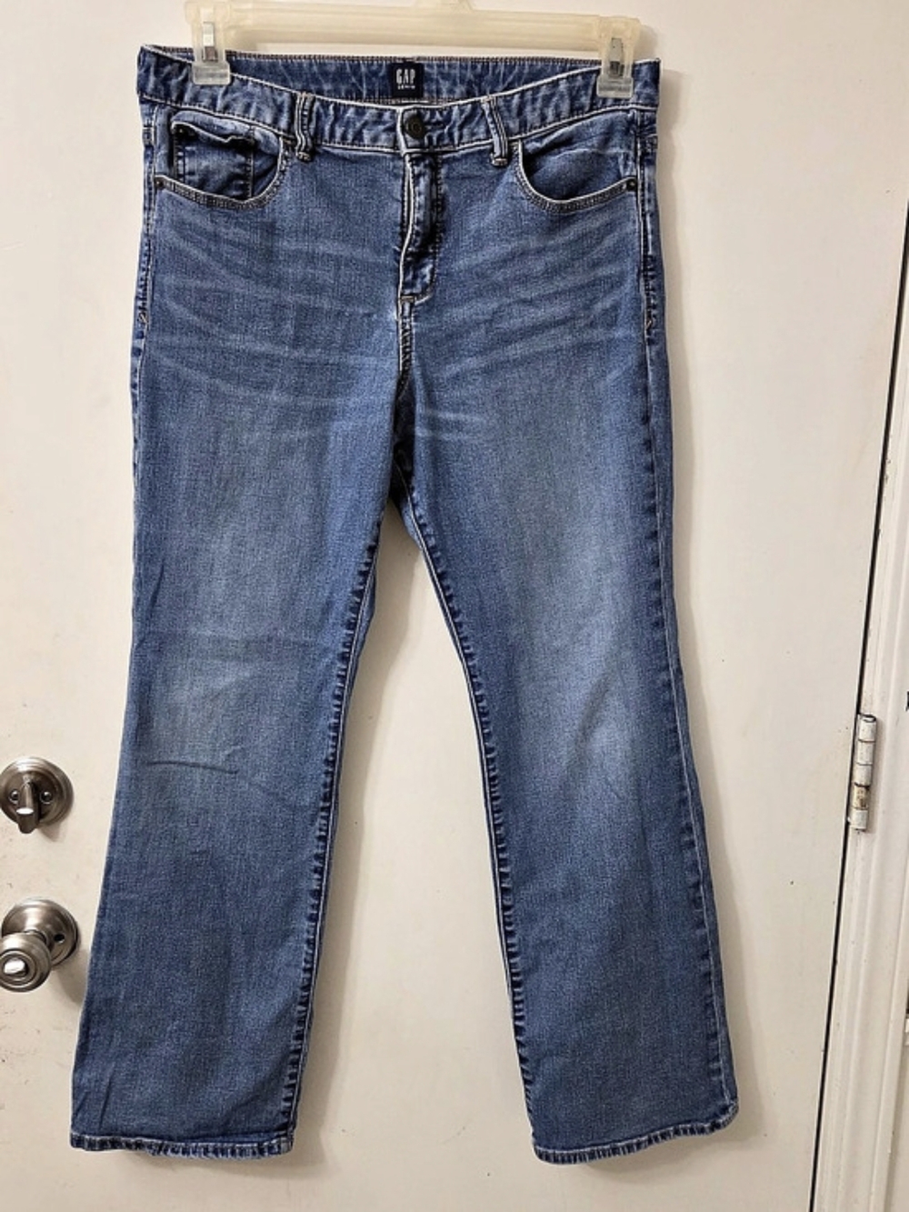 GAP Women's 18 Plus Stretch Bootcut Jeans Medium Wash Denim